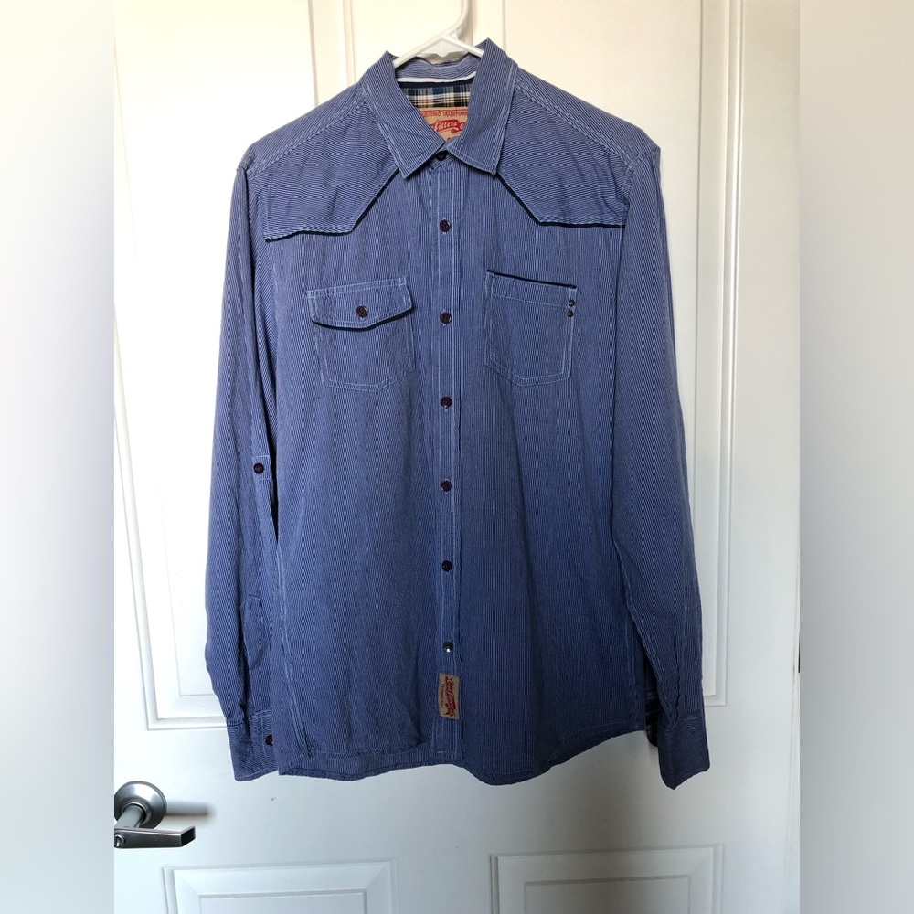 Outfitters 03 Premium Men's Blue Button-Up Shirt Size Medium